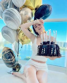 Fabiola Guajardo feet photo thumbnail