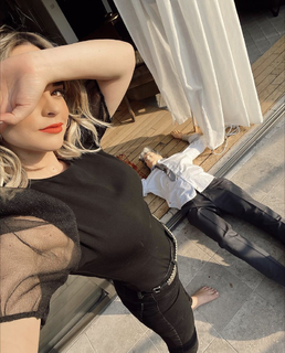 Fabiola Guajardo feet photo thumbnail