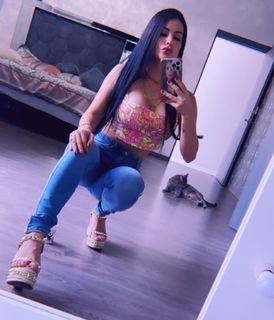 Fabiola Martinez feet photo 1