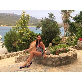Fahriye Evcen Özçivit feet photo thumbnail