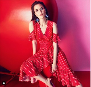 Fahriye Evcen Özçivit feet photo thumbnail