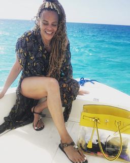 Faith Evans feet photo 6