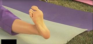 Faith Ford feet photo 9