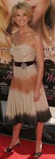 Faith Hill feet photo thumbnail