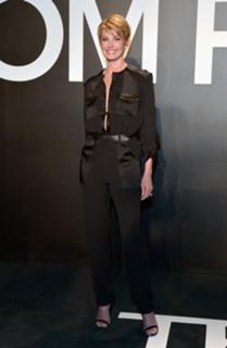 Faith Hill feet photo thumbnail