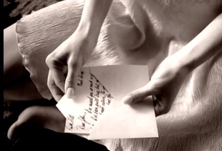 Faith Hill feet photo thumbnail