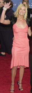 Faith Hill feet photo thumbnail