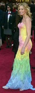 Faith Hill feet photo thumbnail