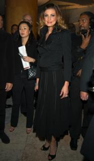 Faith Hill feet photo thumbnail