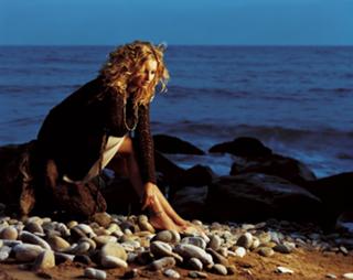 Faith Hill feet photo thumbnail