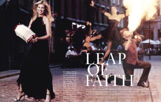 Faith Hill feet photo thumbnail