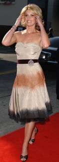 Faith Hill feet photo thumbnail