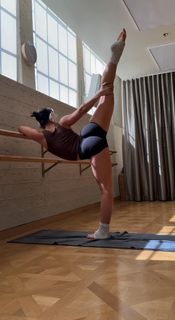 Faith Ordway feet photo thumbnail