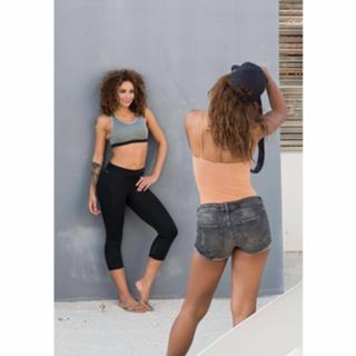 Fajah Lourens feet photo 10