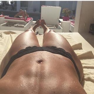 Fajah Lourens feet photo 2