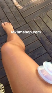 Fajah Lourens feet photo 18