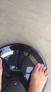 Fajah Lourens feet photo 3