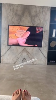 Fajah Lourens feet photo 14