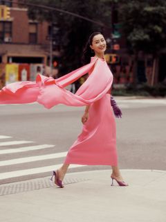 Fala Chen feet photo 1