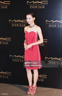 Fala Chen feet photo 8