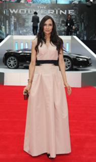 Famke Janssen feet photo thumbnail