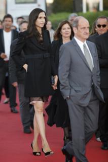 Famke Janssen feet photo thumbnail