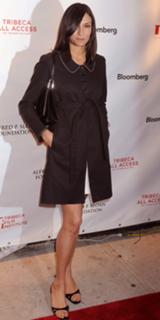 Famke Janssen feet photo thumbnail