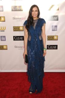 Famke Janssen feet photo thumbnail