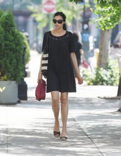 Famke Janssen feet photo thumbnail