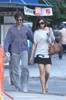 Famke Janssen feet photo thumbnail