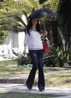 Famke Janssen feet photo thumbnail