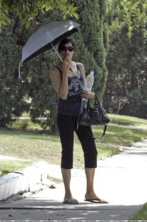 Famke Janssen feet photo thumbnail