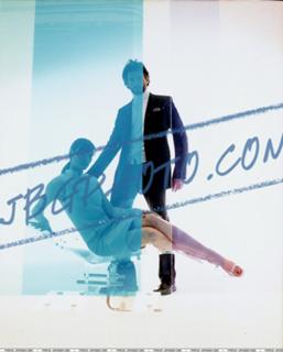 Famke Janssen feet photo thumbnail