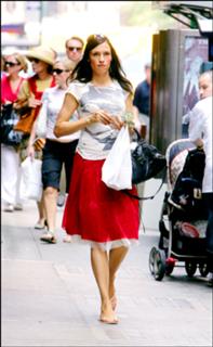 Famke Janssen feet photo thumbnail
