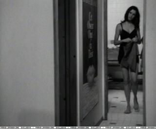 Famke Janssen feet photo thumbnail