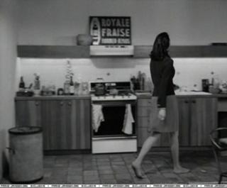 Famke Janssen feet photo thumbnail