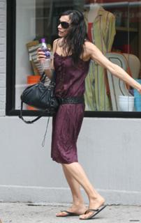 Famke Janssen feet photo thumbnail