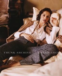 Famke Janssen feet photo thumbnail