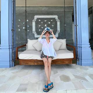 Fann Wong feet photo 7