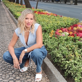 Fanny Lu feet photo 17
