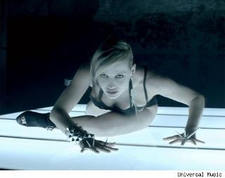 Fanny Lu feet photo 7