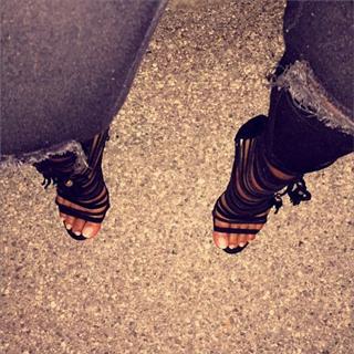 Fanny Neguesha feet photo 18