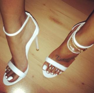 Fanny Neguesha feet photo 14