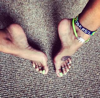 Fanny Neguesha feet photo 7