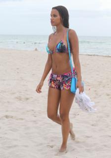 Fanny Neguesha feet photo 3