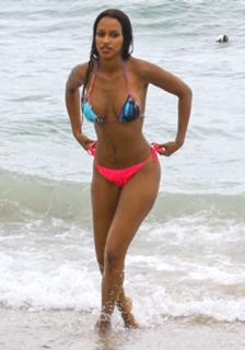 Fanny Neguesha feet photo 1