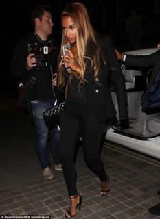 Fanny Neguesha feet photo 14
