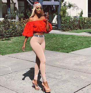 Fanny Neguesha feet photo 19