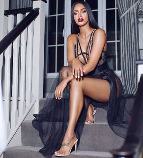 Fanny Neguesha feet photo 17