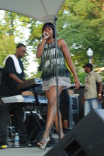 Fantasia Barrino feet photo 7